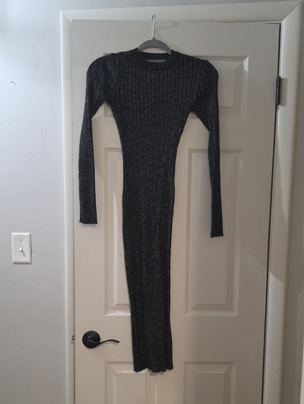 Forever 21 Metallic Ribbed Long Sleeve Maxi Dress in Black